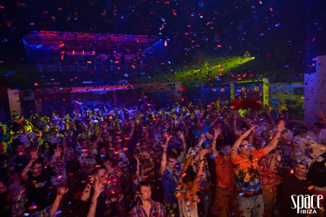 Closing de la Full On au Space