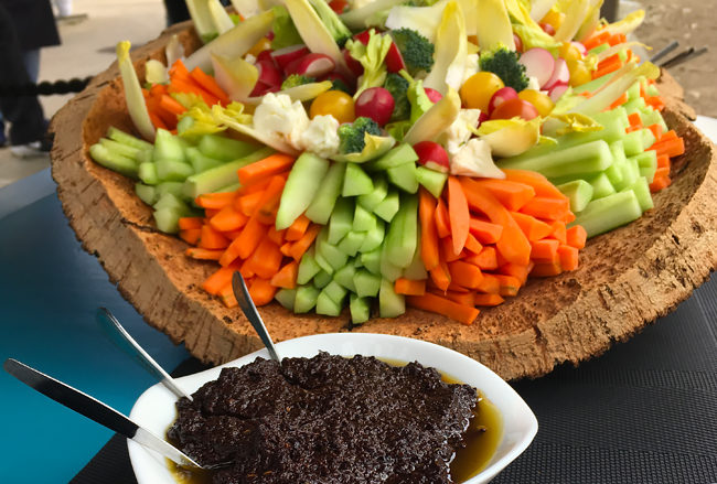 Tapenade et crudités