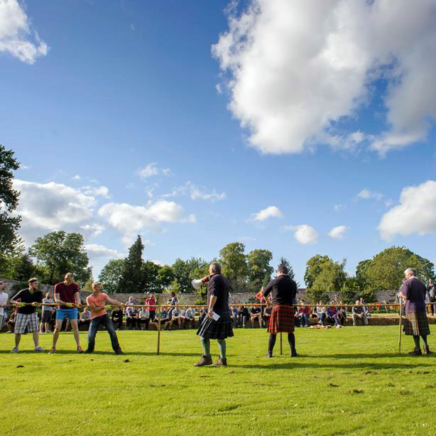 team building Highland Games Édimbourg